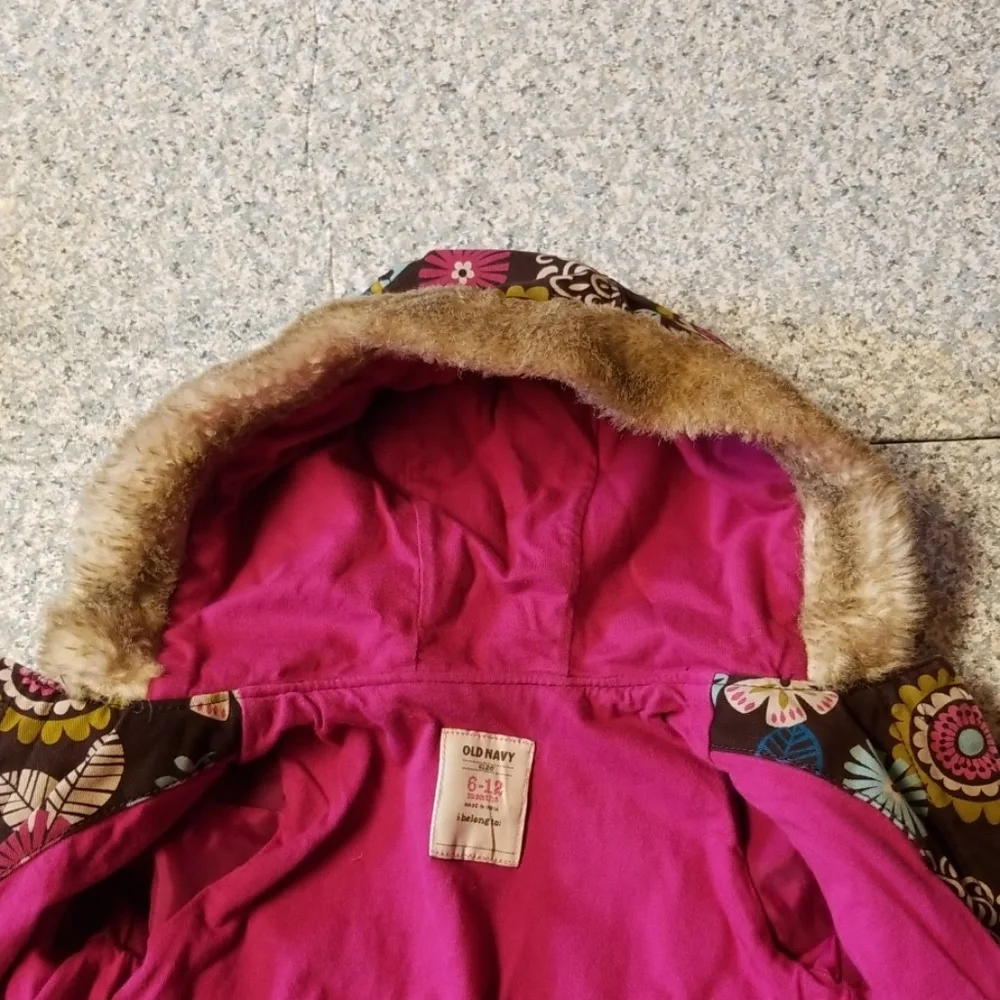 OLD NAVY BABY GIRL JACKET SIZE 6-12